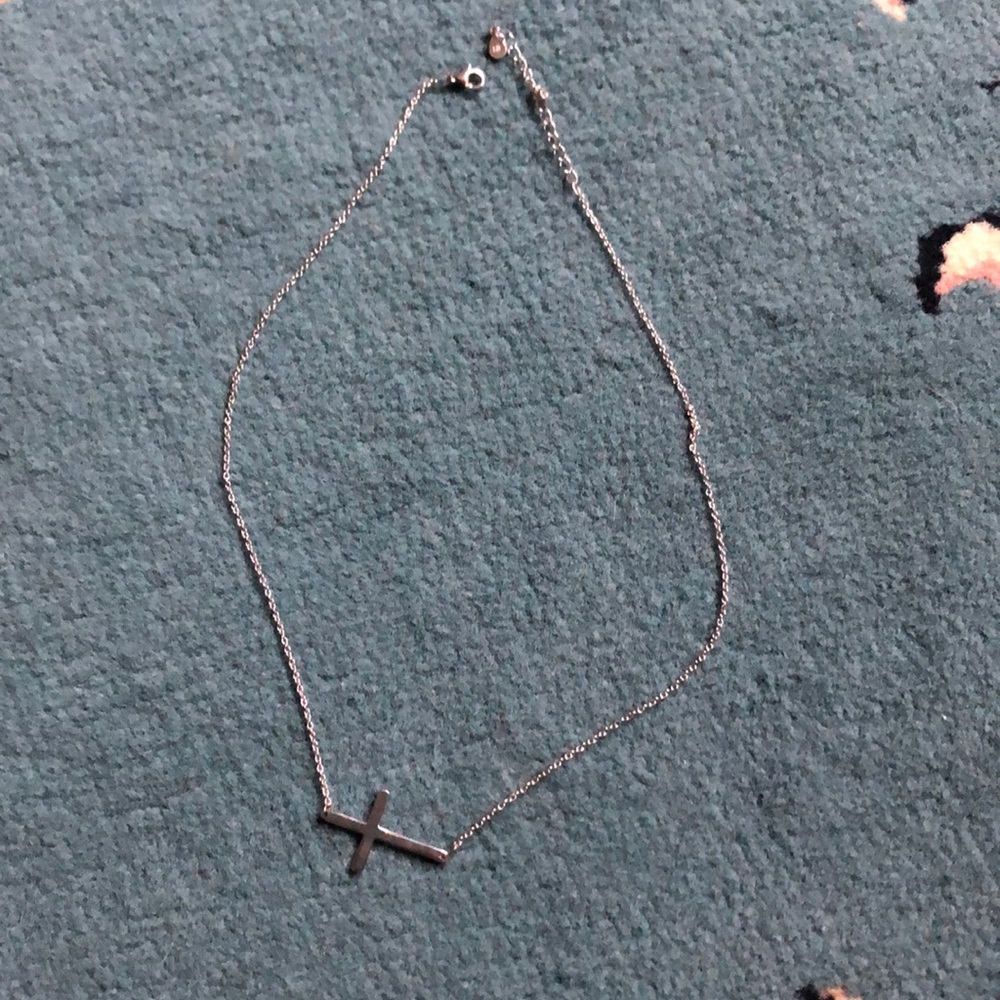 FREE WITH BUNDLE Pretty Cross Necklace